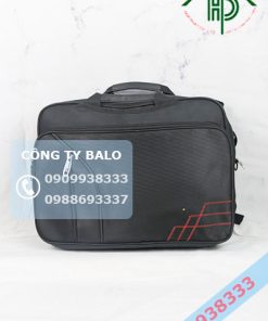 Mặt trước cặp laptop đa năng