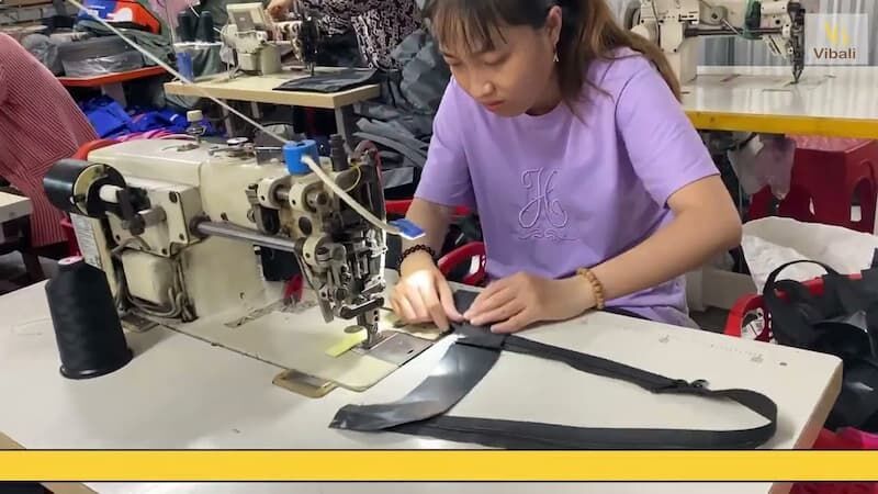 Lỗi Thường Gặp Trong Khâu Ráp Thân Khi May Túi Xách